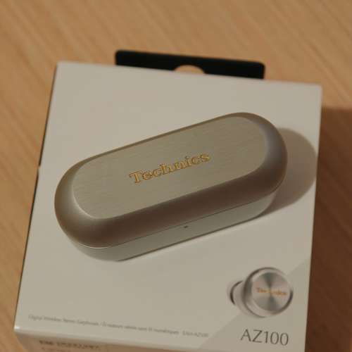 Technics AZ100