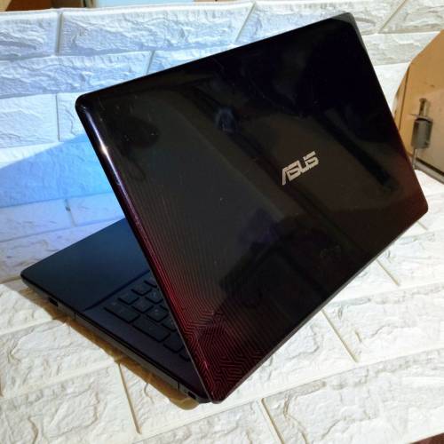 95%新行貨勁快 ASUS W508 15.6" lntel Core i7-6700HQ 2.6GHz+GTX 950m+16GB+256GB...