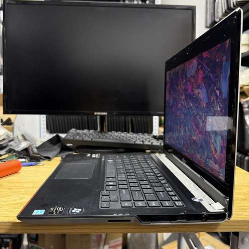Fujitsu Lifebook UH572 (Core i7 / 13.3" 高清 / Win 11 / 永久Office / SSD)