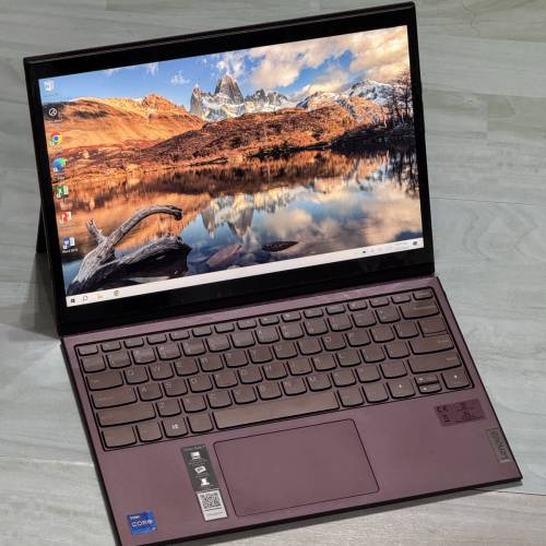 Yoga Duet 7(2021) i7-1165g7 / 16g / 1Tb SSD 2 in 1 Tablet (Not Surface)