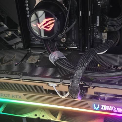 RTX 5080 電腦主機 4tb