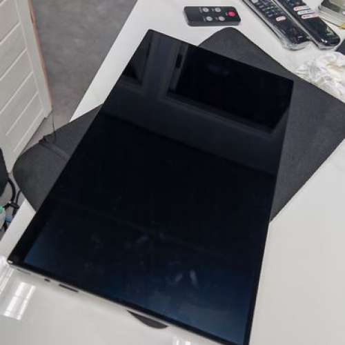 維辰思QLED便携顯示器