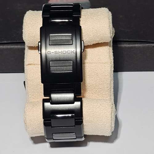 G SHOCK MTG-S1030BD-1A (30週年 Red Sun)