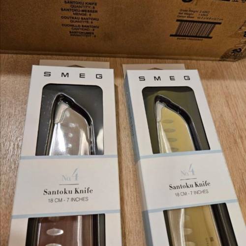 出售: 全新現貨.惠康 SMEG 三德刀 18厘米, Santoku Knife 18cm，惠康印花 換購的 不...