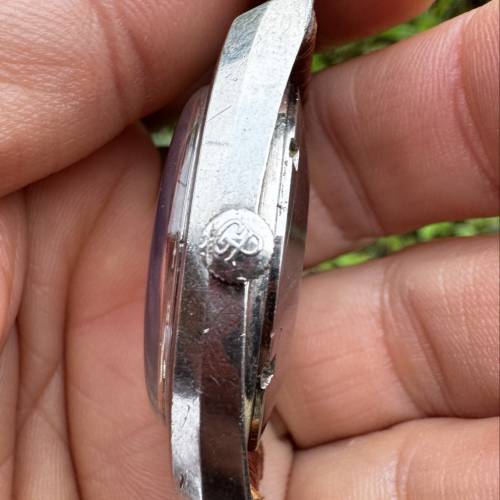 Girard-Perregaux) 的 Gyromatic 系列自動上煉腕表