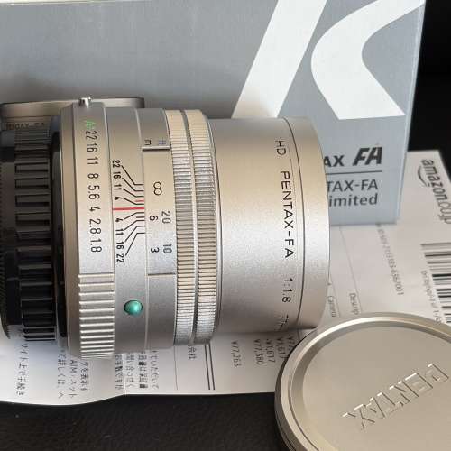 Pentax HD 77mm f1.8 silver 現行版