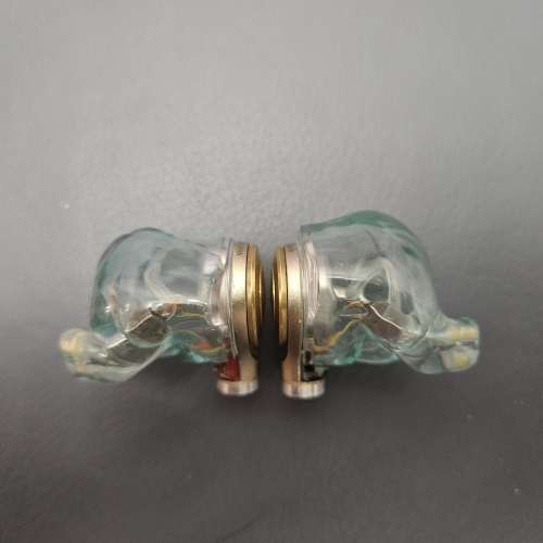 Sony Justear listening