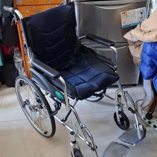 新淨可摺疊手推輪椅