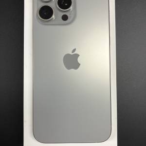 iPhone 15 pro max / 1 TB / 無花 / 電池92%
