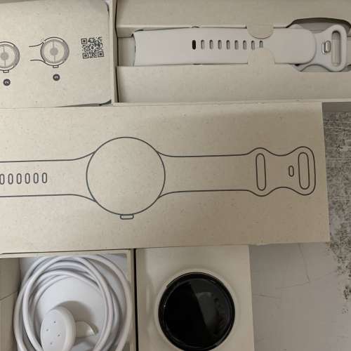 99%New Google Pixel Watch 3 45mm Bluetooth / WiFi Silver and Porcelain