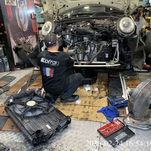 Mini Cooper 迷你  修理發動機 漏水,冷卻液漏油