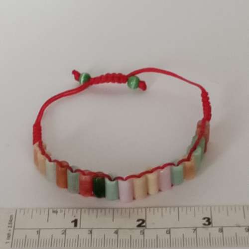 翡翠A玉管狀10x5mm手串，形象獨特。no.B23.6.26
