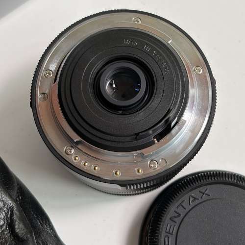 Pentax HD DA 15mm f4 AL and HD 77mm f1.8 silver