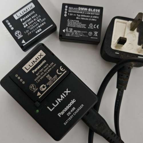 二手 Panasonic Lumix digi camera GF 5 可換鏡頭相機14-42mm 連新充電器2粒原廠1副...