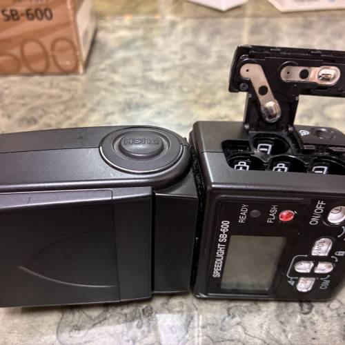 Nikon SB600 speedlight
