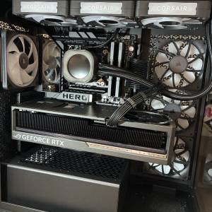 頂配工作遊戲兼備組合 285k+64g+4tb+rog5080