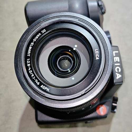 leica V-lux typ 114 徠卡 VLUX TYP114 90%-95%NEW  1 電一充 手繩 冇罩 功能正常