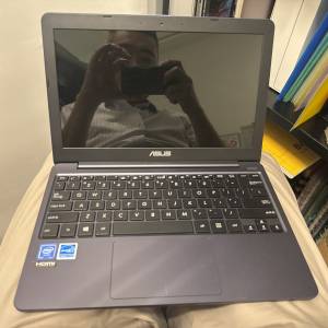 Asus i3