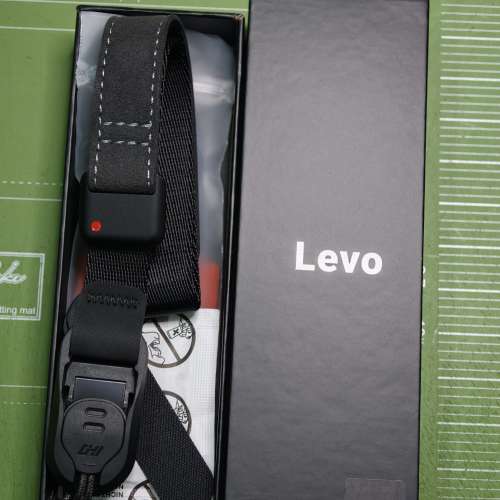 98%new CHI 特別版 相機 手機帶