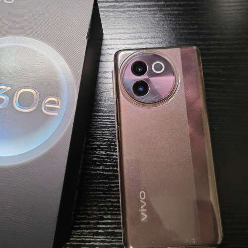 Vivo V30e