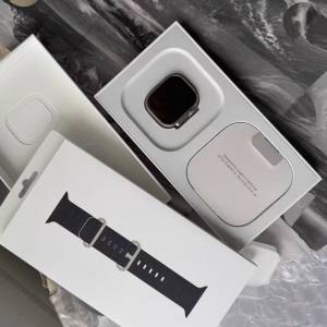 港版Apple Watch Ultra 3 49mm原色鈦金屬，黑色海洋表帶，