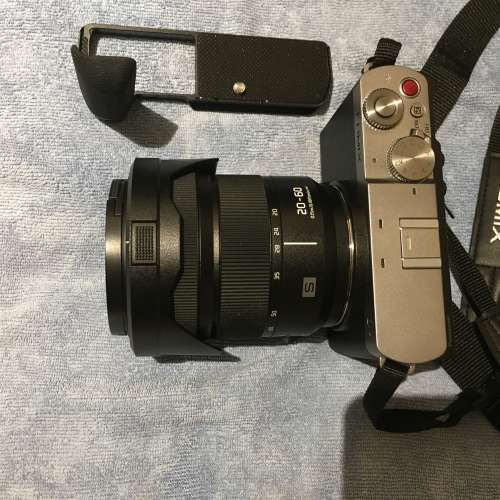 Panasonic LUMIX DCS9 全篇幅無反相機 連lumix 20-60mm 鏡全套行機