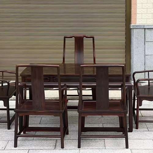 出全新紅木家具