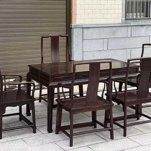 出全新紅木家具