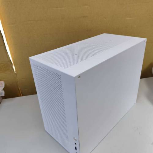 鋁小寶 E90 PRO 白色機箱