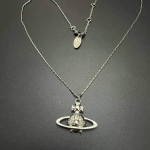 Vivienne Westwood Suzie Orb 項鍊
