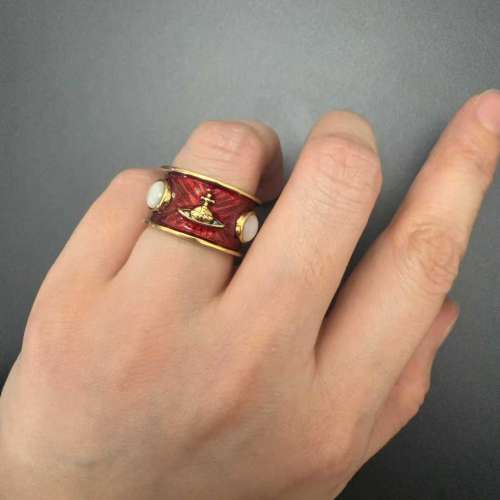 Vivienne Westwood 紅國王戒指