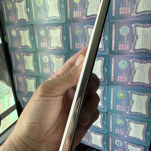 三星S23 ultra 256gb港行雙卡，完美冇花，跟三星原廠手機殼！不議價！