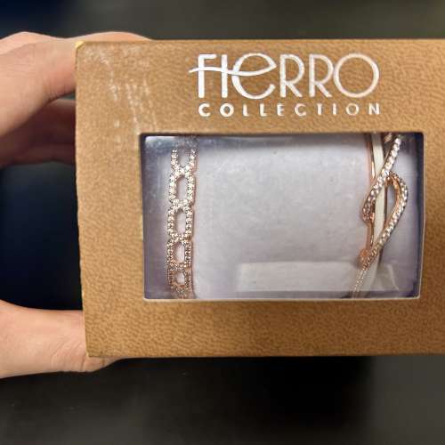 【Like New】Fierro Allure 原裝禮盒手鈪套裝（一對兩隻）| 連原裝盒