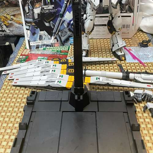 PGU Nu gundam bandai 模型高達 素組有說明書