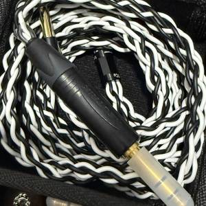 Tomy Audiophile 桐 8絞耳牛線
