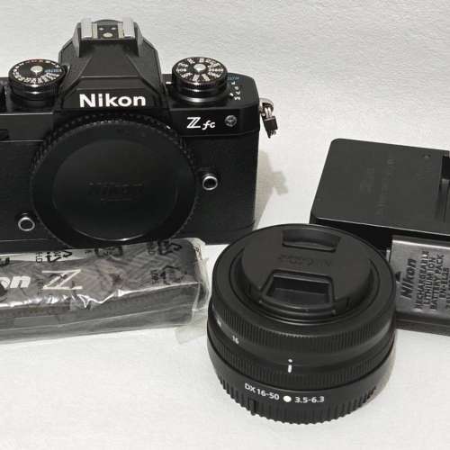 日版新淨 黑Nikon zfc 連 16-50 kit鏡