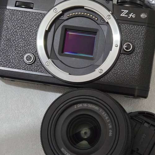 日版新淨 黑Nikon zfc 連 16-50 kit鏡