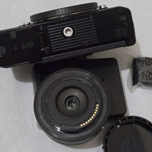 日版新淨 黑Nikon zfc 連 16-50 kit鏡