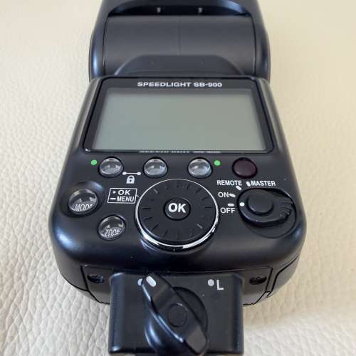 Nikon SB-900