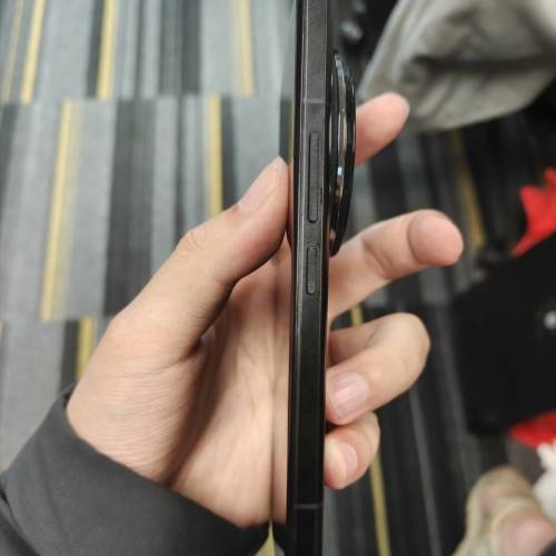 小米14ultra 16+512港行