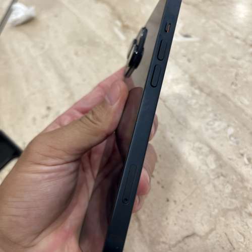 iPhone 14 256gb港行雙卡極新，所有功能正常！跟機殼，原廠線！