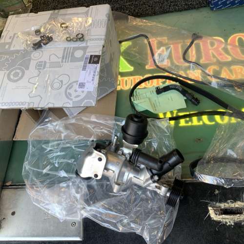 修理冷卻系統漏水，更換水泵水膽水箱 benz mini audi bmw porsche land rover volvo