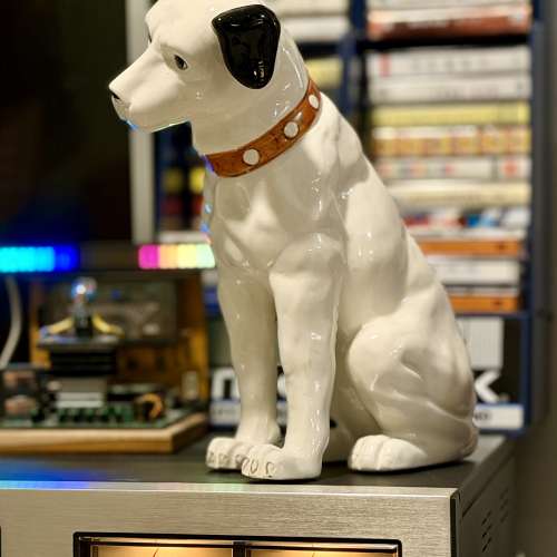 出售Nipper RCA Victor dog，高度約25cm，整體80%新靚仔，有意請pm我，謝謝