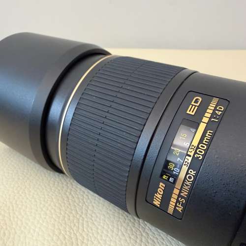 Nikon AF-S 300mm f/4D