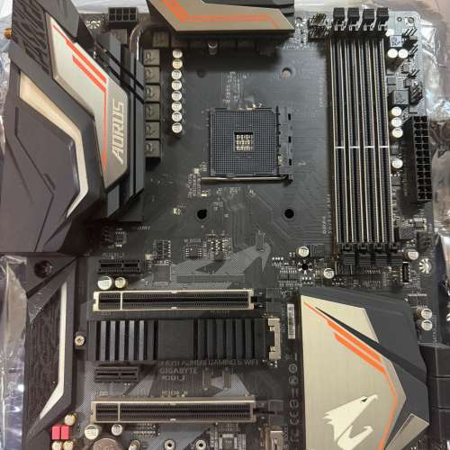 Gigabyte X470 AORUS GAMING 5 WIFI (DDR4)主機板 有盒