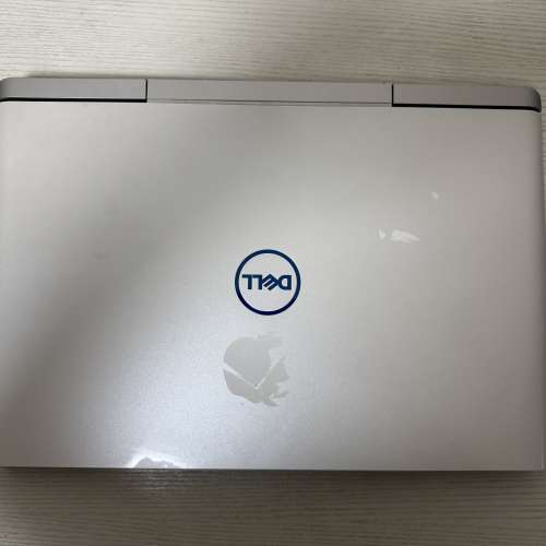 Dell g7旗艦電競筆電 i7 8750h/8g ram/128 ssd/GTX1050ti/1920x1080p）