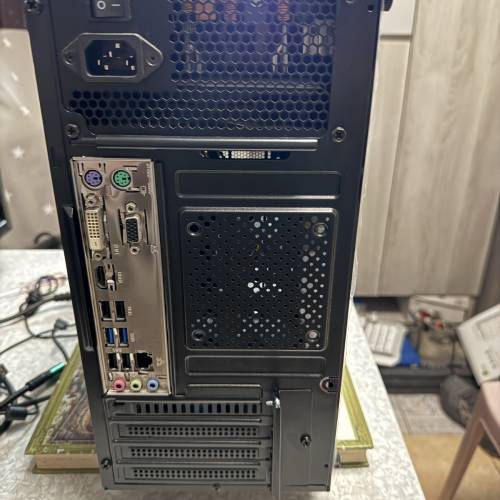 INTEL八代i5主機