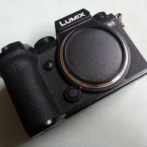 ( 新淨 ) Panasonic Lumix DC-S5  無反相機