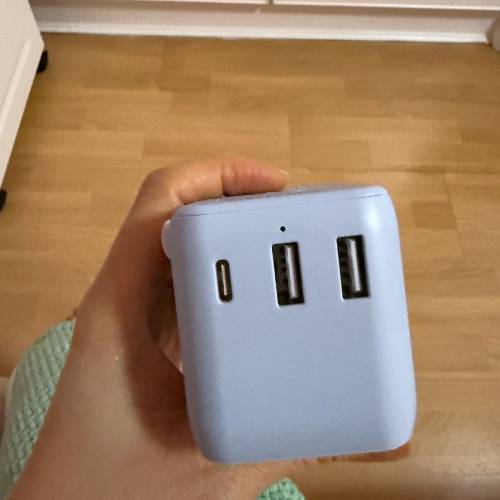 飛利浦旅行轉換器 Phitips
Travel Adapt