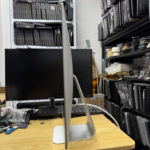[限量4部] Apple iMac 21.5" [2013] (4核 i5 / 21.5" 全高清 / macOS 15 / 永久Off...